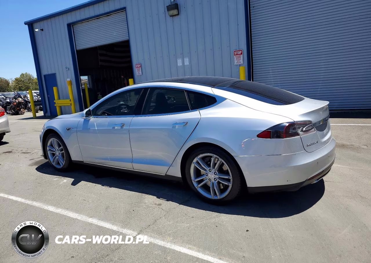2013 Tesla Model S VIN:5YJSA1CN3DFP13548 - 2