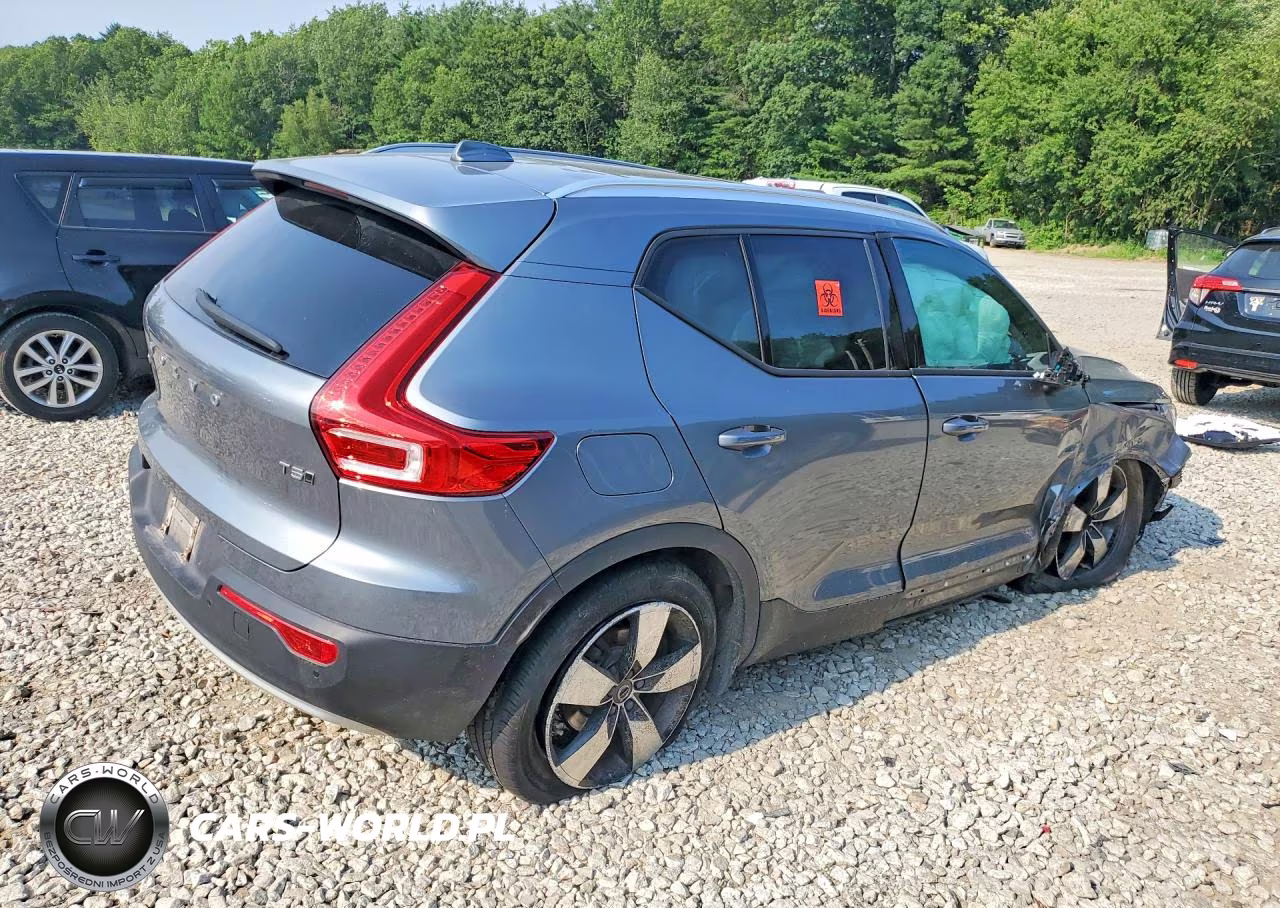 2019 Volvo Xc40 T5 Momentum VIN:YV4162UK9K2117154 - 3