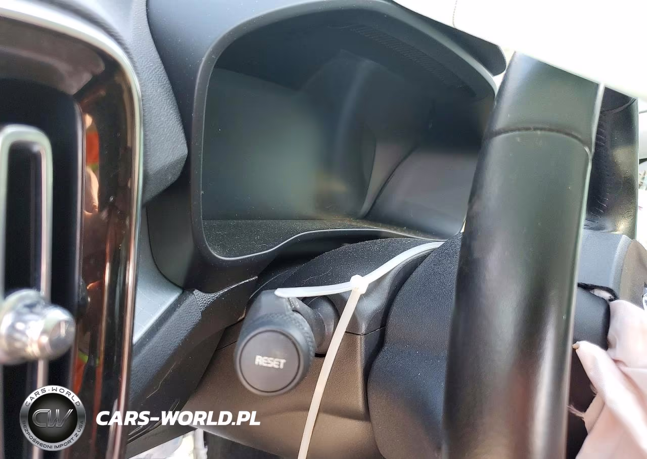 2019 Volvo Xc40 T5 Momentum VIN:YV4162UK9K2117154 - 9
