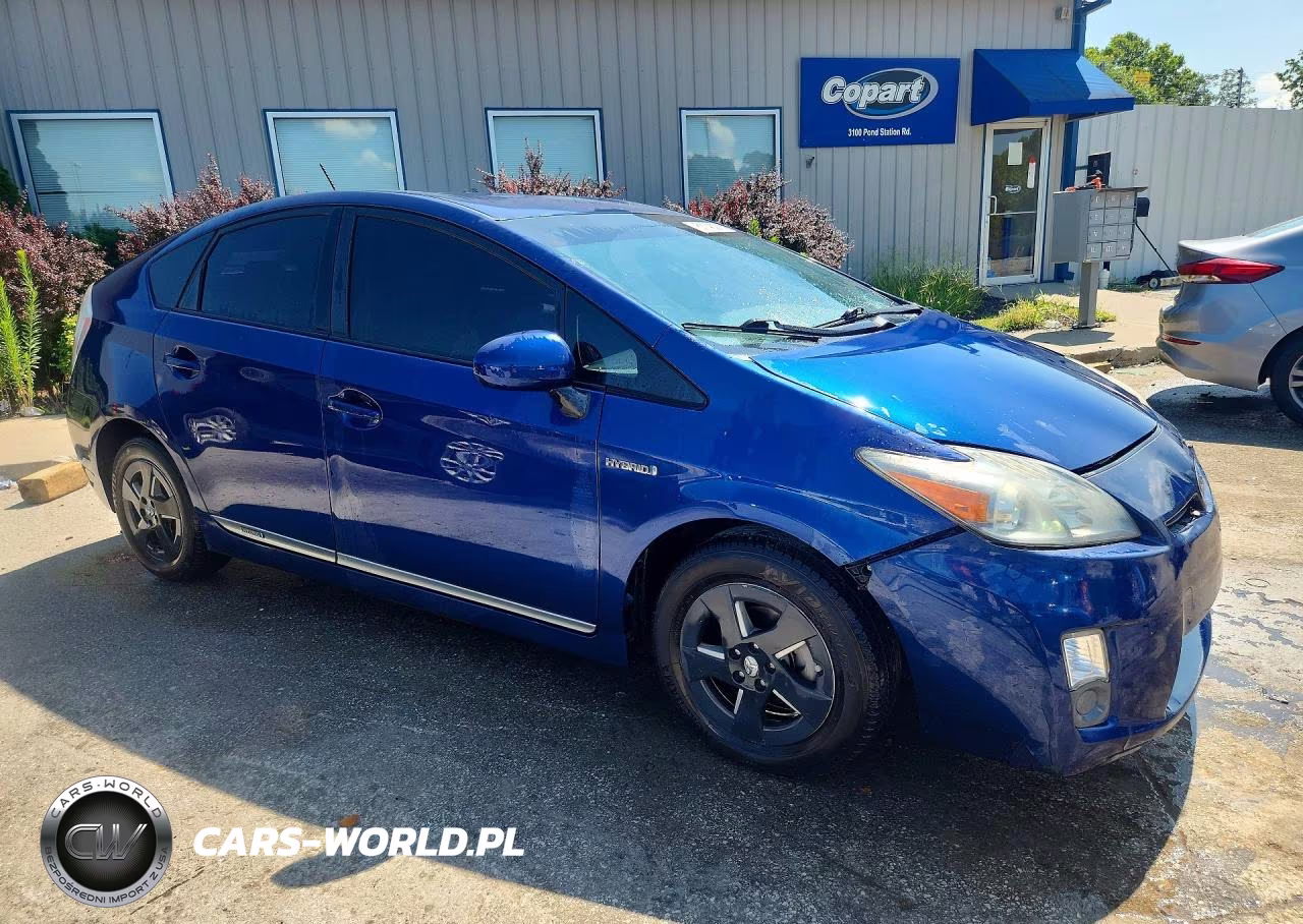 2011 Toyota Prius Four VIN:JTDKN3DU9B0321207 - 4