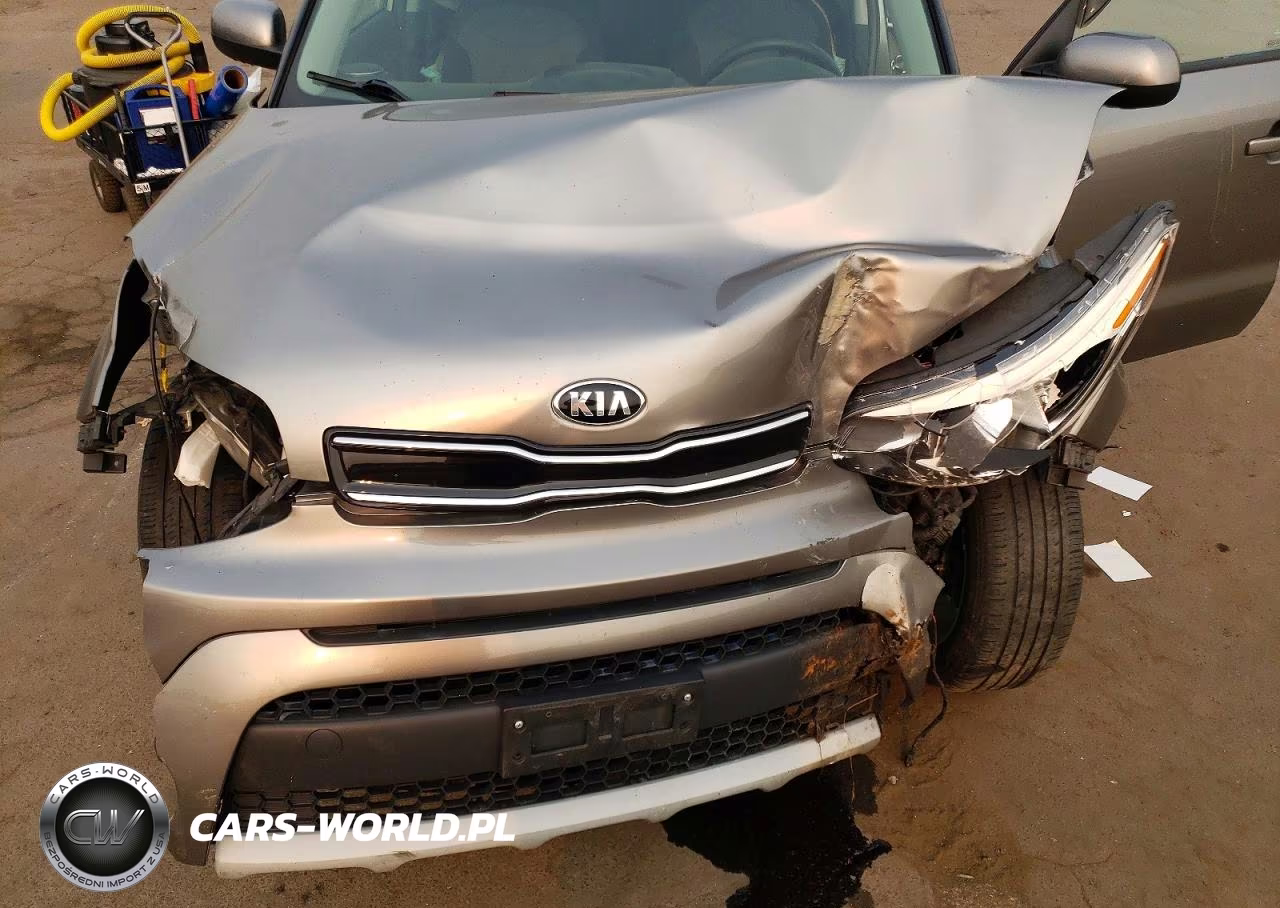 2019 Kia Soul + VIN:KNDJP3A5XK7629447 - 11