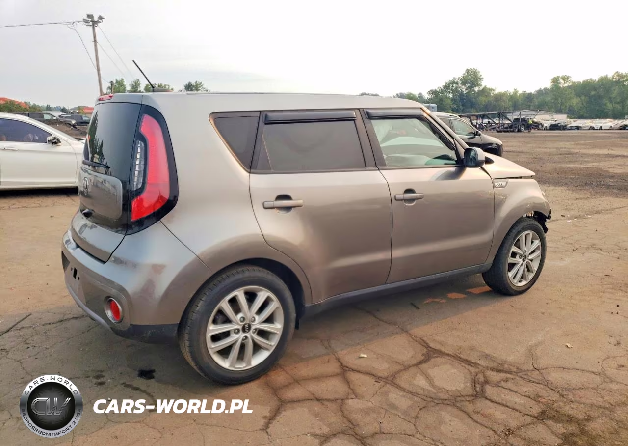 2019 Kia Soul + VIN:KNDJP3A5XK7629447 - 3