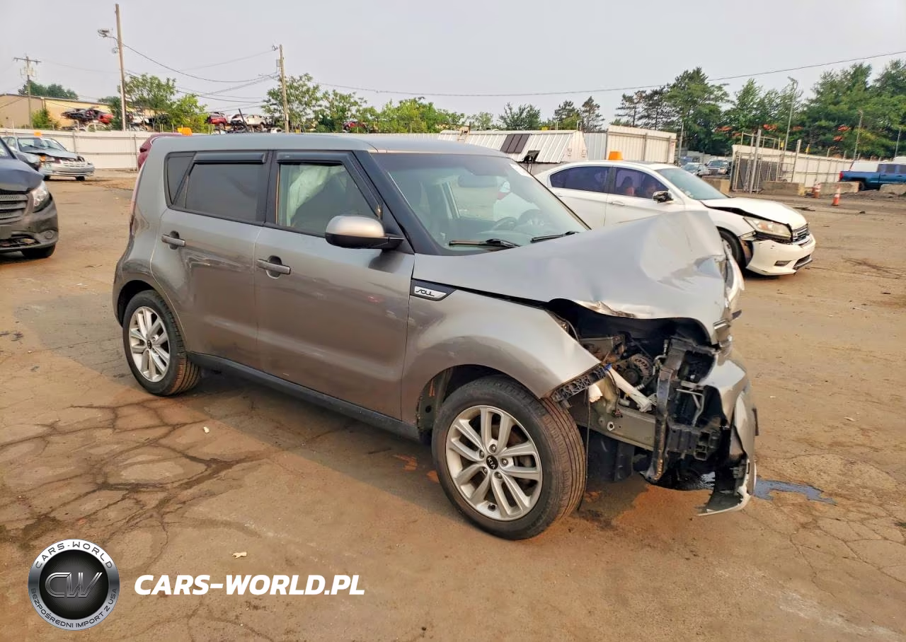 2019 Kia Soul + VIN:KNDJP3A5XK7629447 - 4