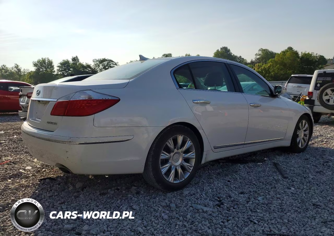 2011 Hyundai Genesis 3.8L VIN:KMHGC4DE6BU123084 - 3