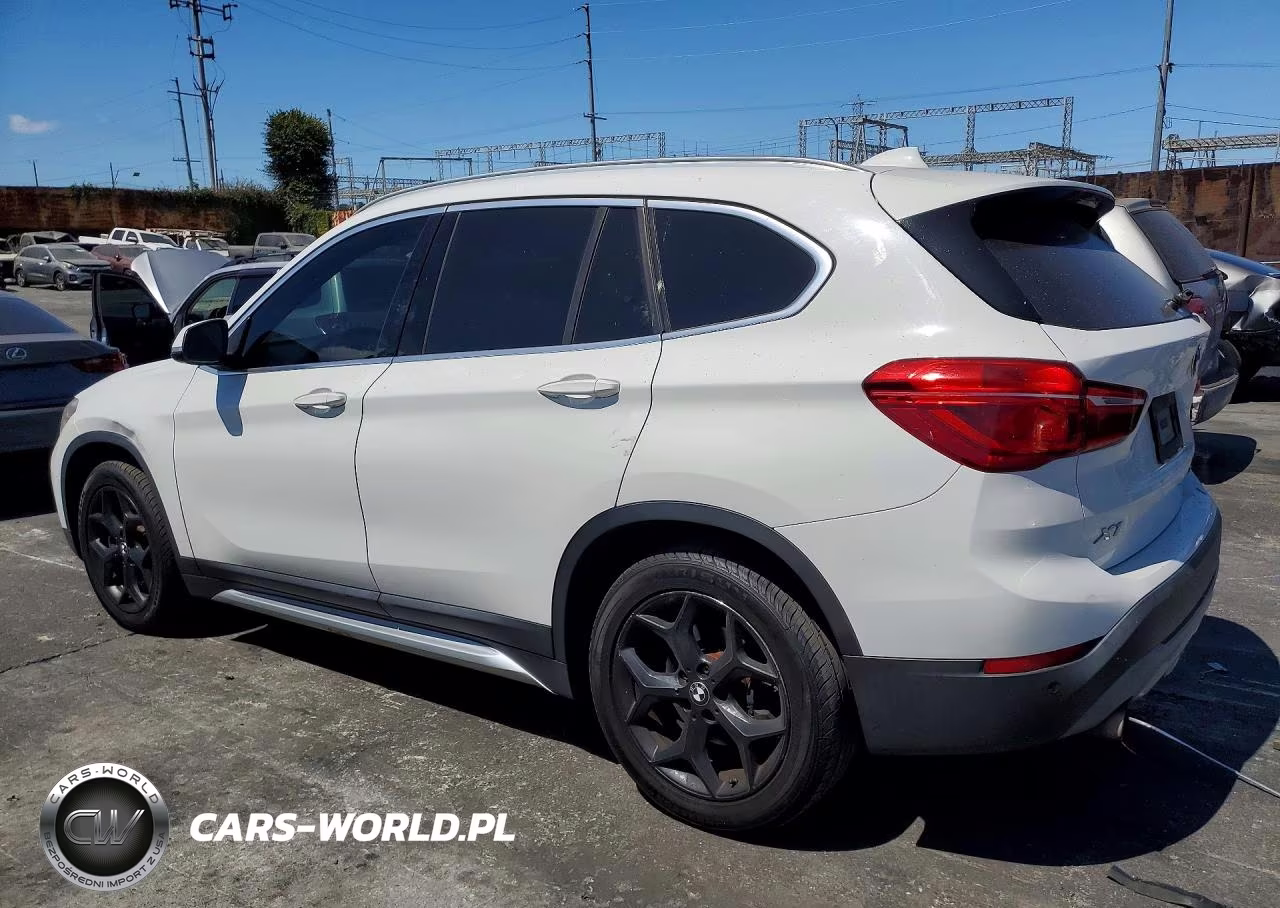 2018 BMW X1 xDrive28I VIN:WBXHT3C33J5L27453 - 2