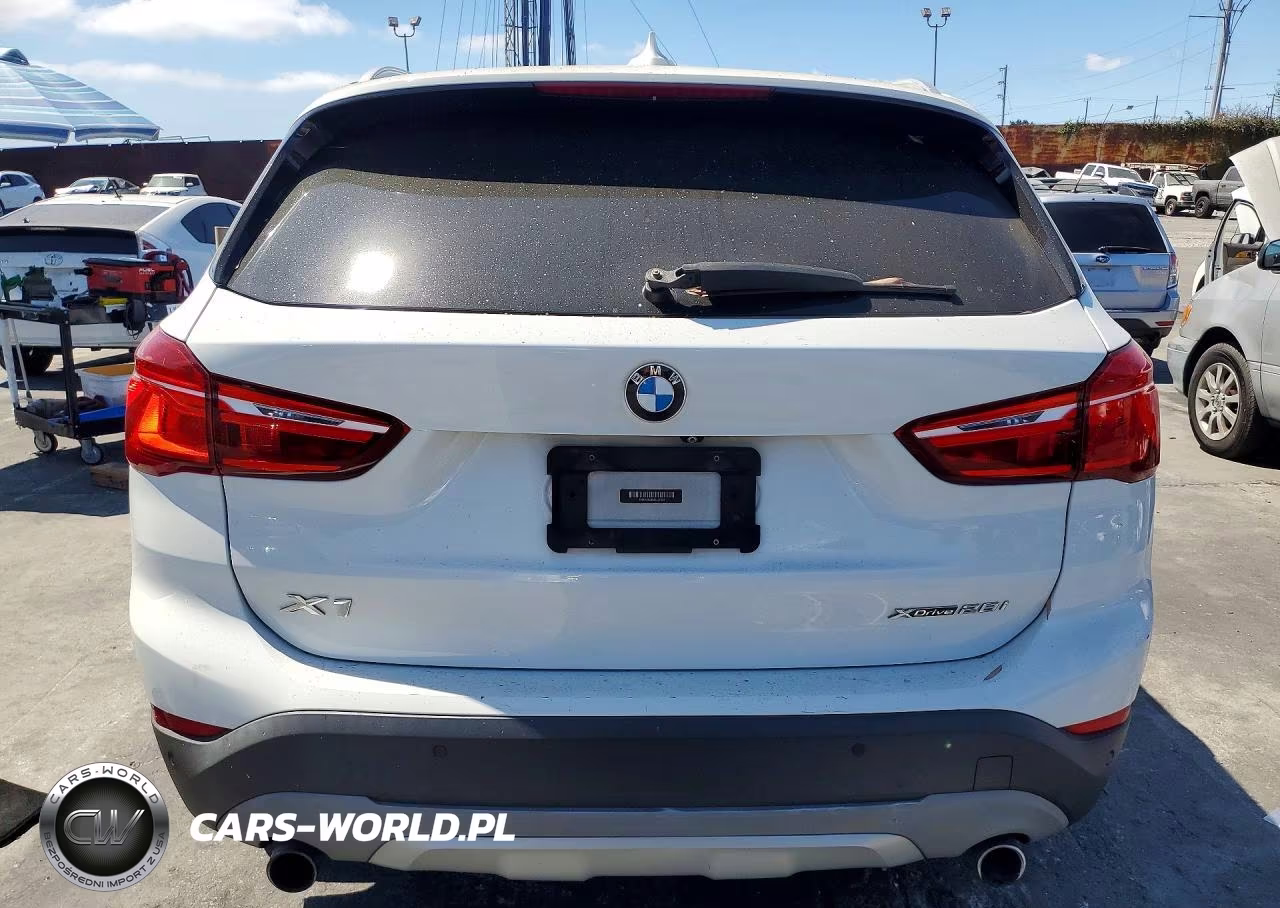 2018 BMW X1 xDrive28I VIN:WBXHT3C33J5L27453 - 6