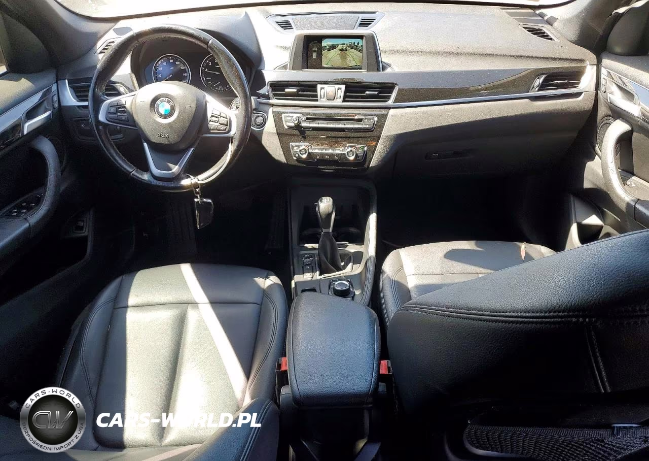 2018 BMW X1 xDrive28I VIN:WBXHT3C33J5L27453 - 8
