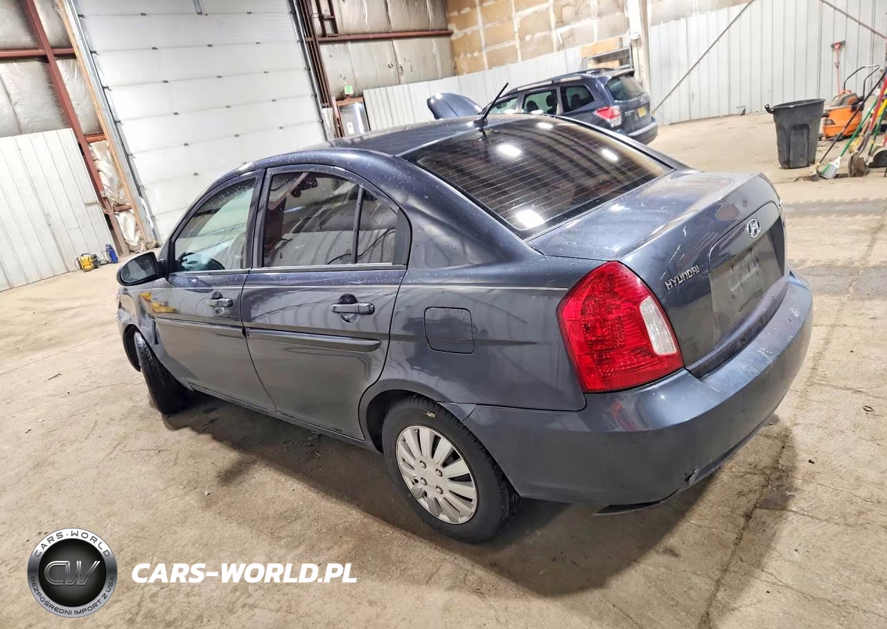 2008 Hyundai Accent Gls VIN:KMHCN46C88U182943 - 2