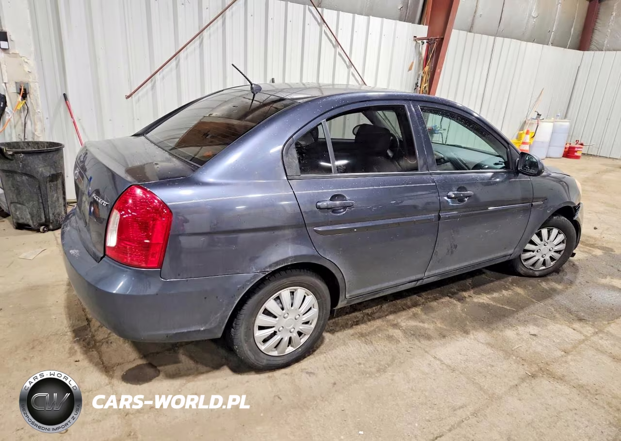 2008 Hyundai Accent Gls VIN:KMHCN46C88U182943 - 3