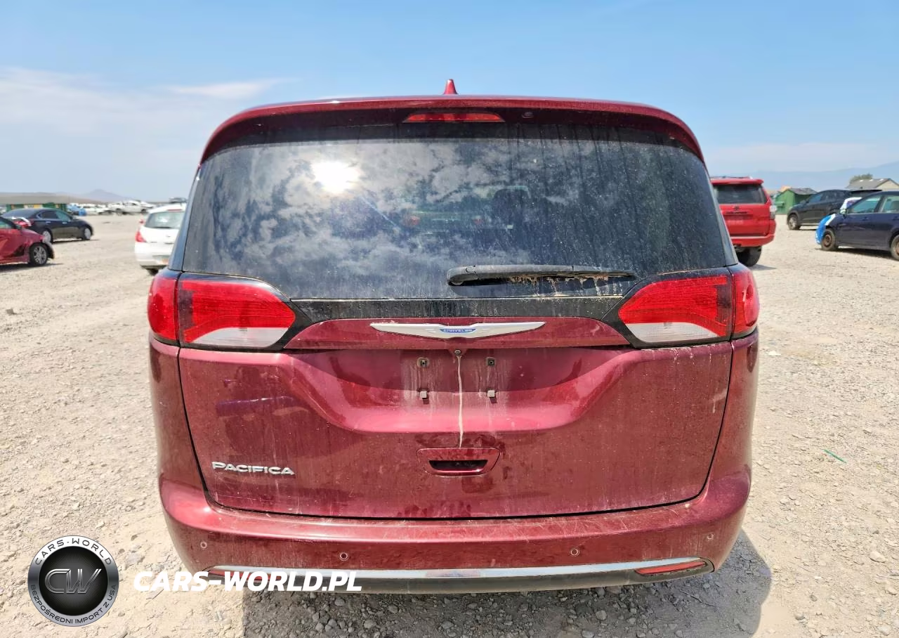 2018 Chrysler Pacifica Touring L VIN:2C4RC1BG0JR156867 - 6