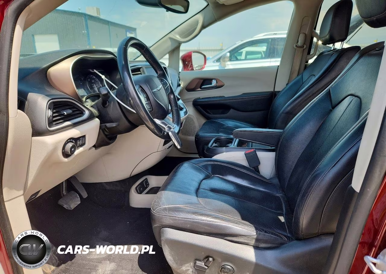 2018 Chrysler Pacifica Touring L VIN:2C4RC1BG0JR156867 - 7
