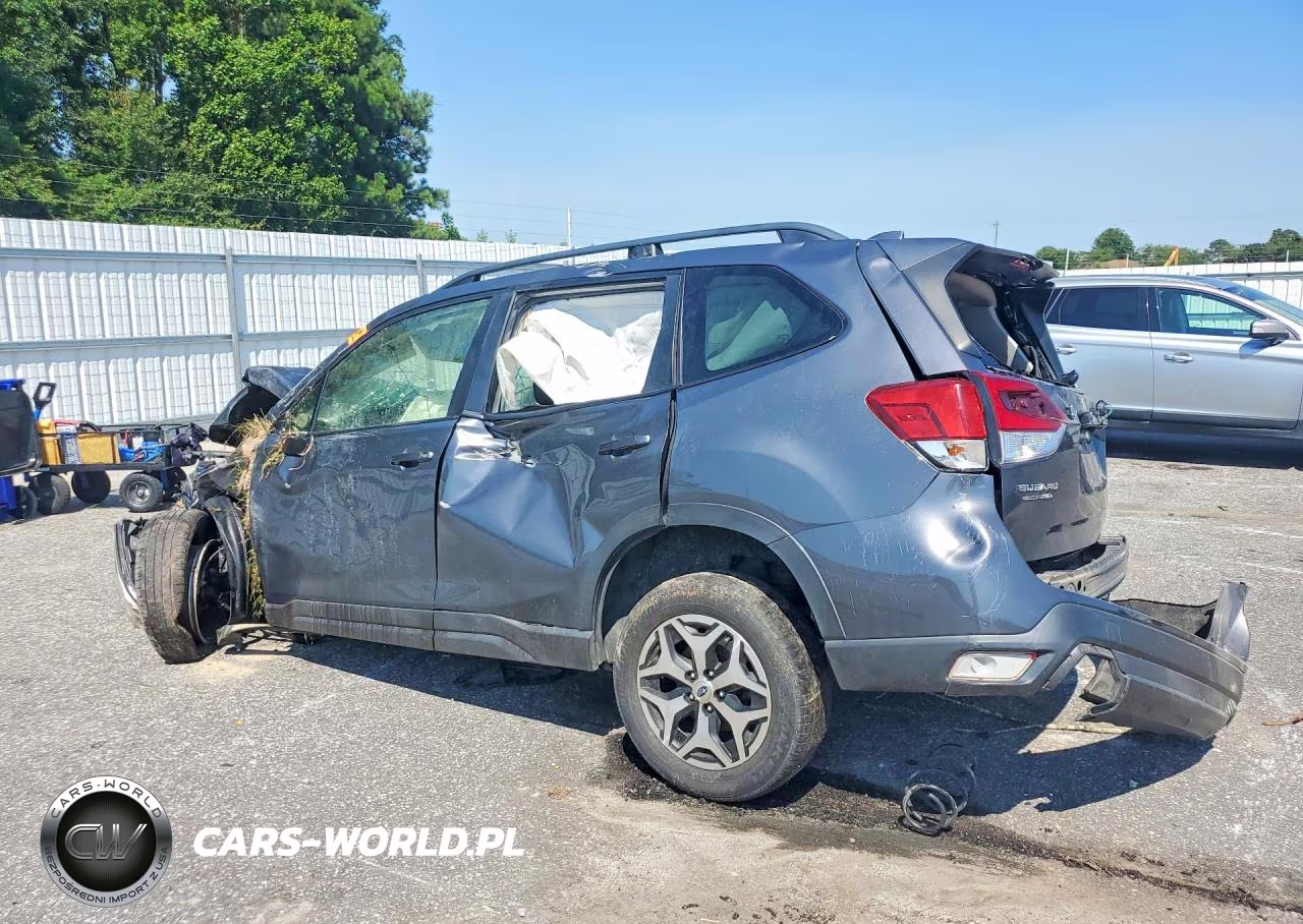 2021 Subaru Forester Premium VIN:JF2SKAFC9MH403025 - 2