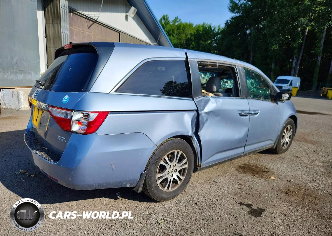 2011 Honda Odyssey Exl VIN:5FNRL5H61BB060765 - 3