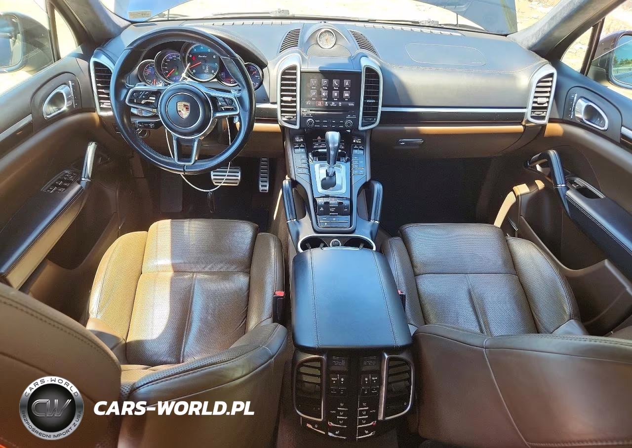 2017 Porsche Cayenne Turbo VIN:WP1AC2A26HLA93073 - 8