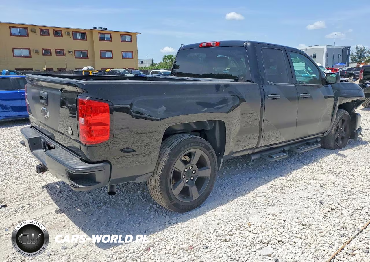 2016 Chevrolet Silverado C1500 VIN:1GCRCNEC7GZ384329 - 3