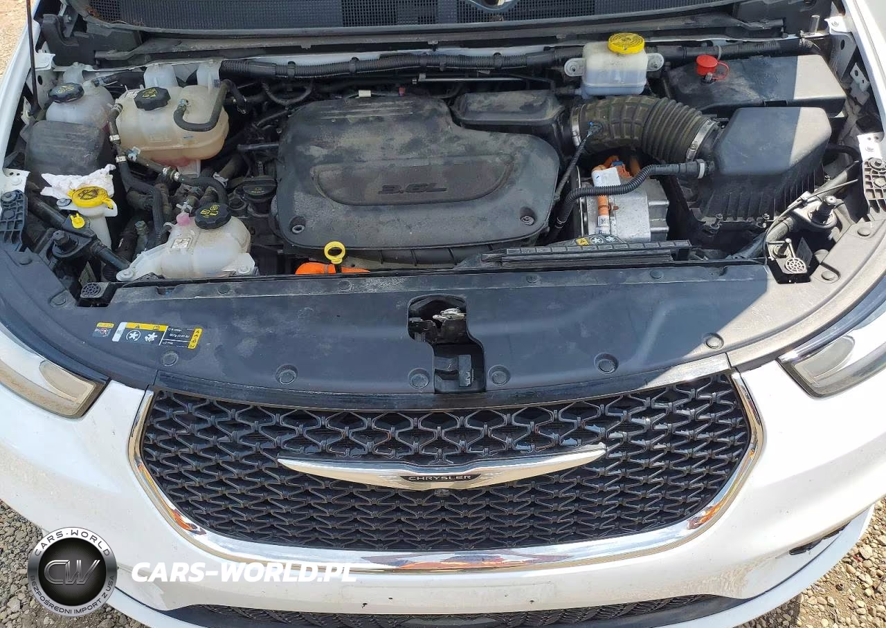 2024 Chrysler Pacifica Hybrid Select VIN:2C4RC1S7XRR150294 - 12