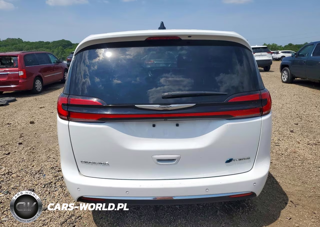 2024 Chrysler Pacifica Hybrid Select VIN:2C4RC1S7XRR150294 - 6