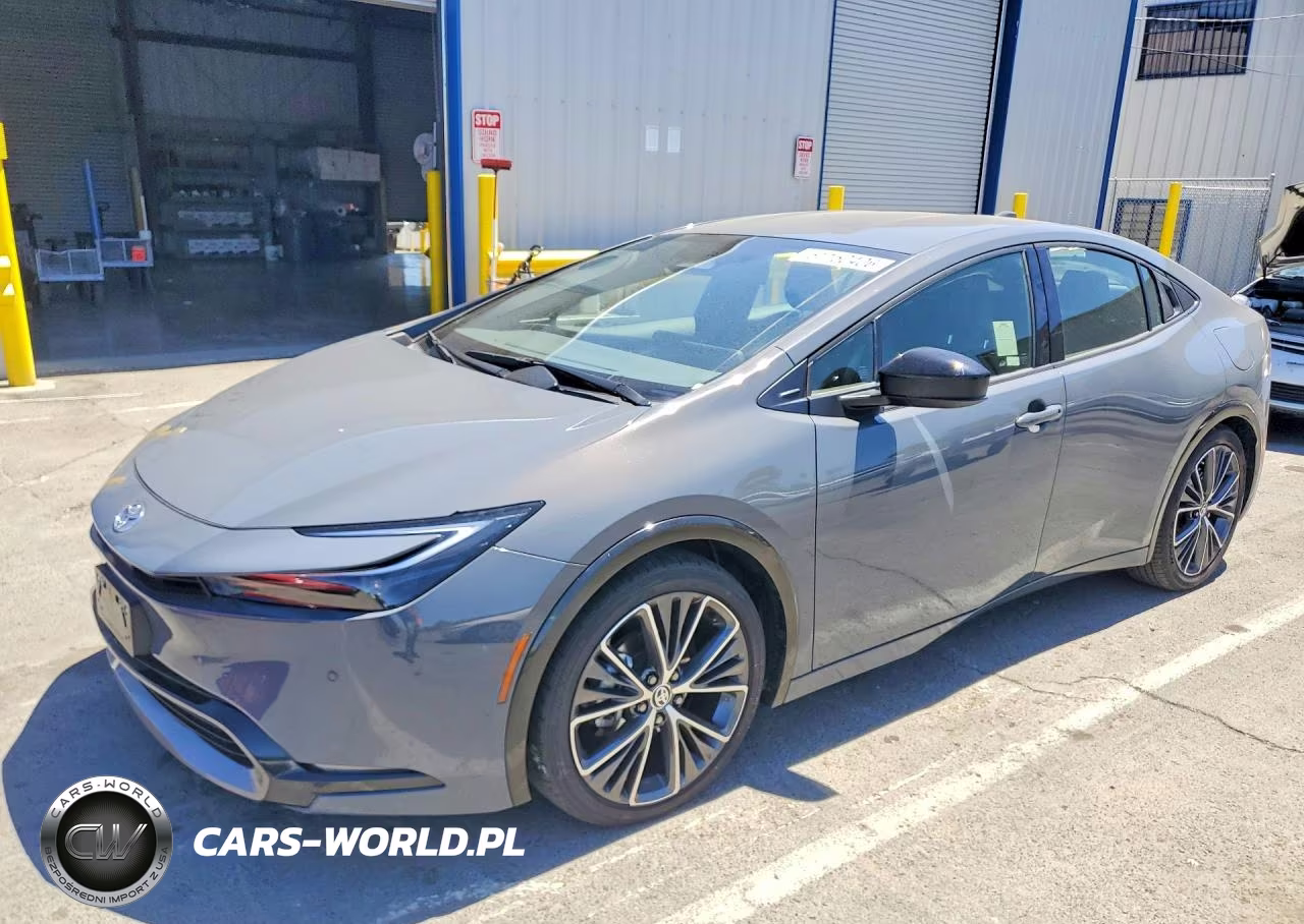 2025 Toyota Prius Xle