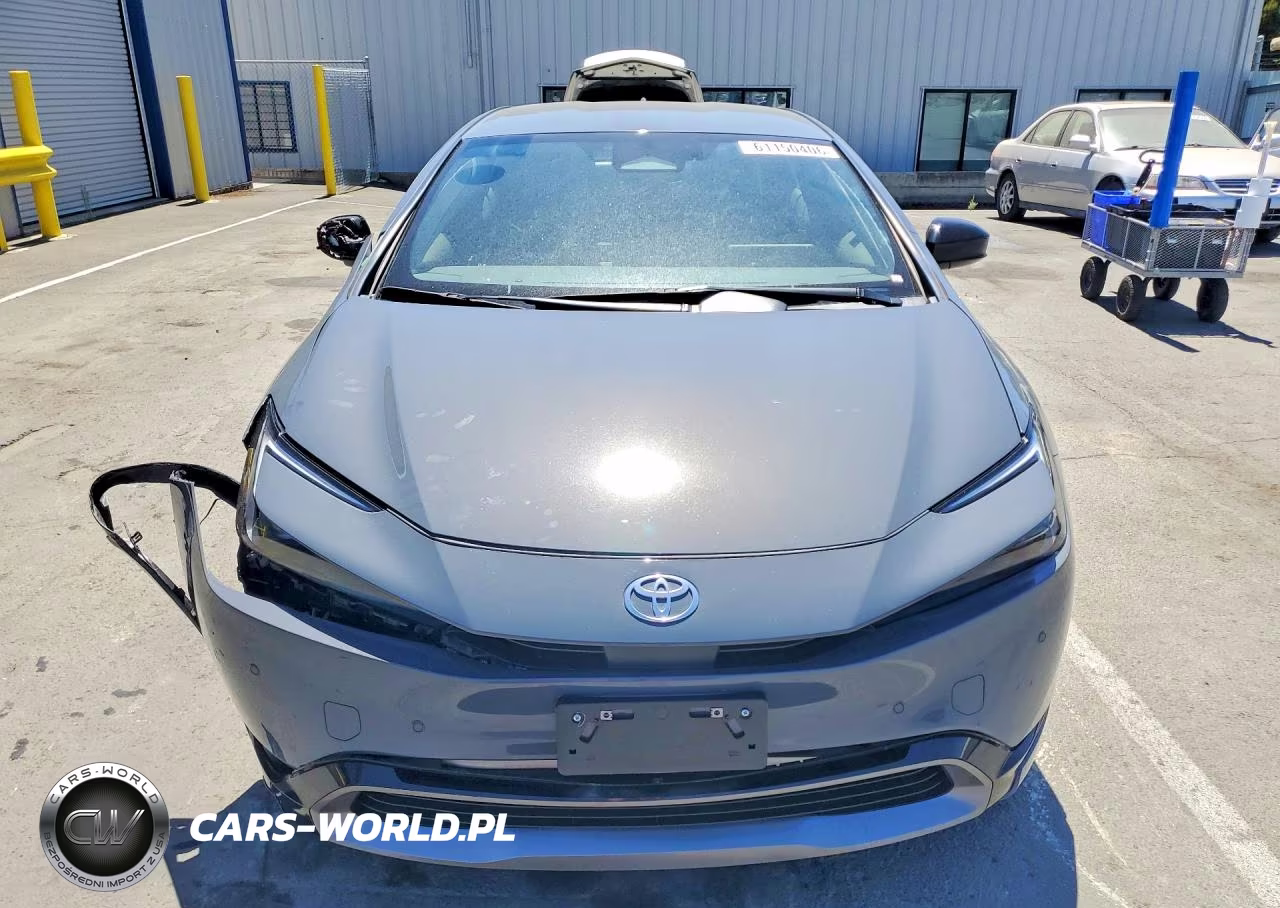2025 Toyota Prius Xle VIN:JTDACAAU1S3057599 - 5