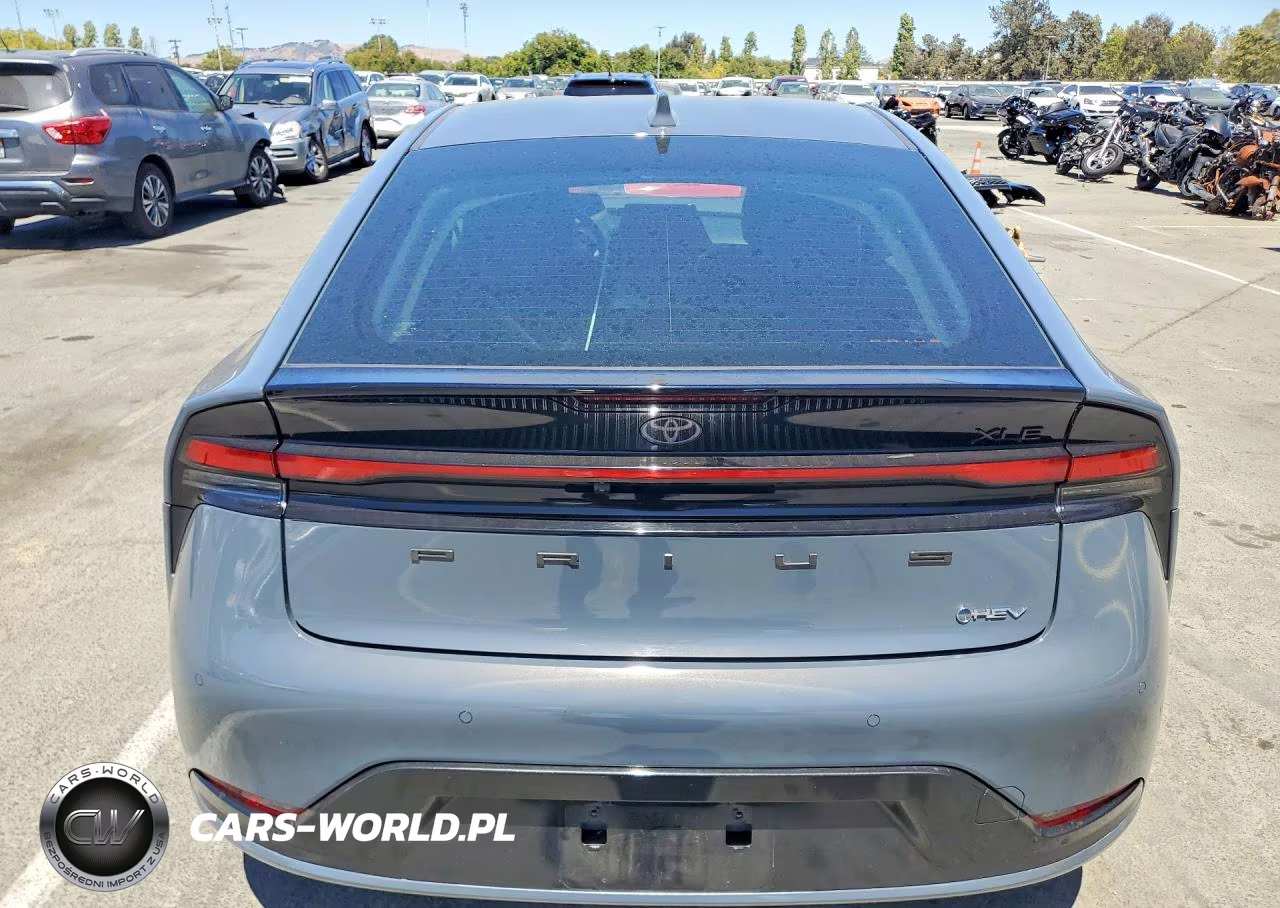 2025 Toyota Prius Xle VIN:JTDACAAU1S3057599 - 6