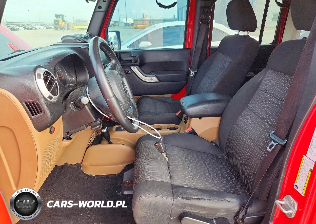 2012 Jeep Wrangler Unlimited Sahara VIN:1C4BJWEGXCL241260 - 7