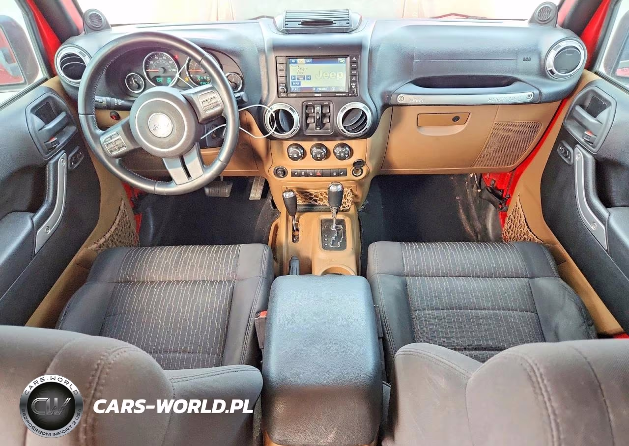 2012 Jeep Wrangler Unlimited Sahara VIN:1C4BJWEGXCL241260 - 8