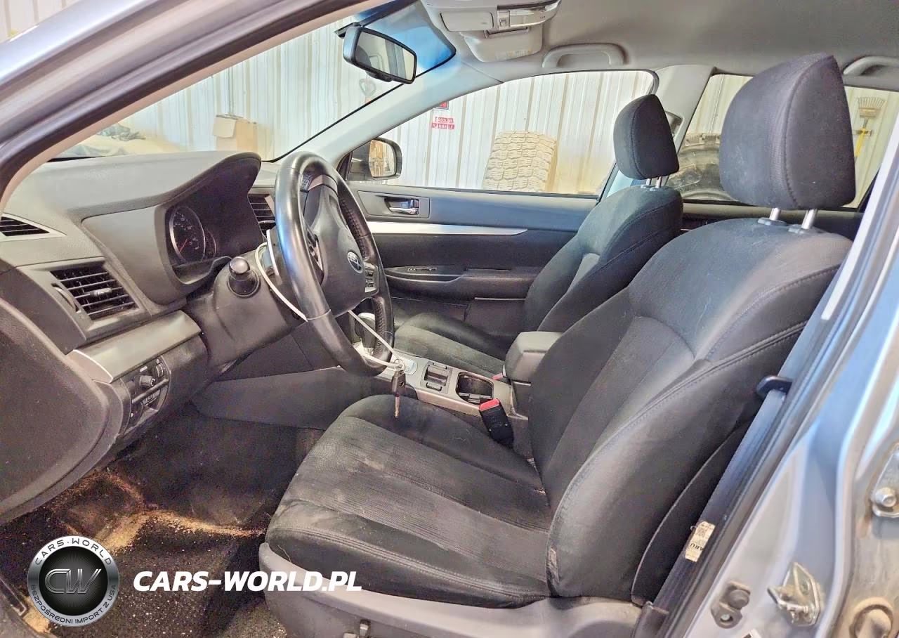 2013 Subaru Outback 2.5I Premium VIN:4S4BRBCC4D3222718 - 7