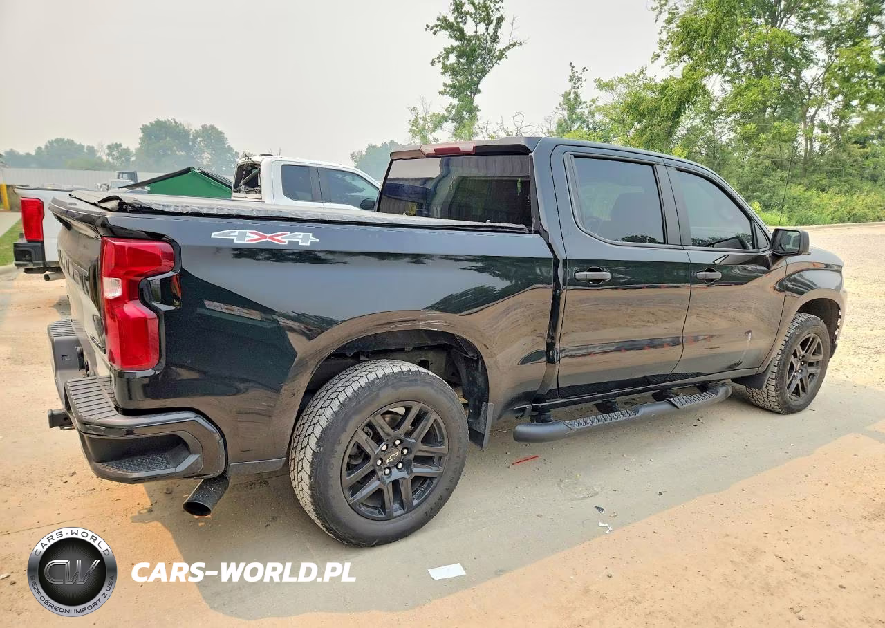 2021 Chevrolet Silverado K1500 Custom VIN:1GCPYBEK6MZ300169 - 3
