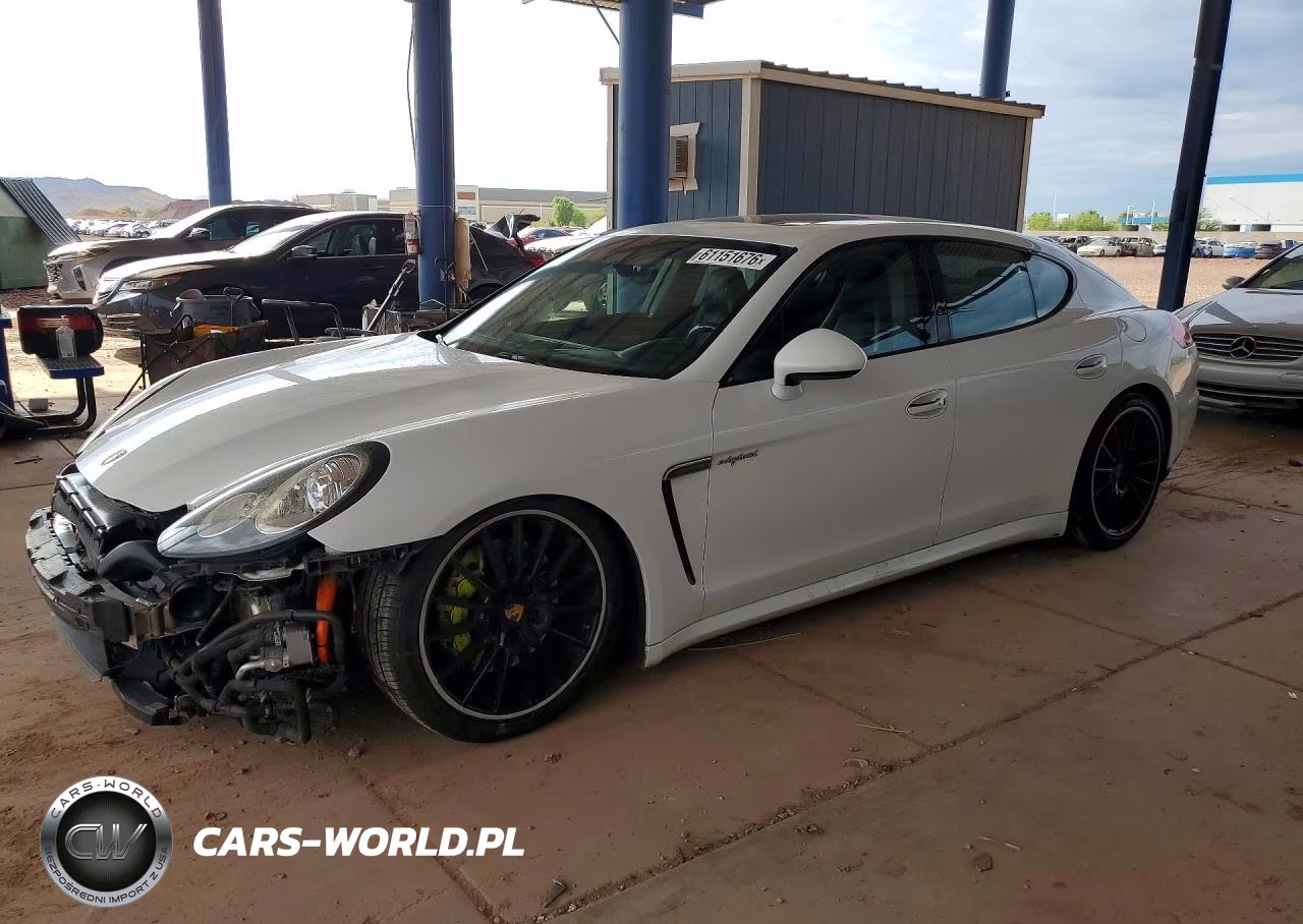 2014 Porsche Panamera S Hybrid VIN:WP0AD2A79EL044973 - 1
