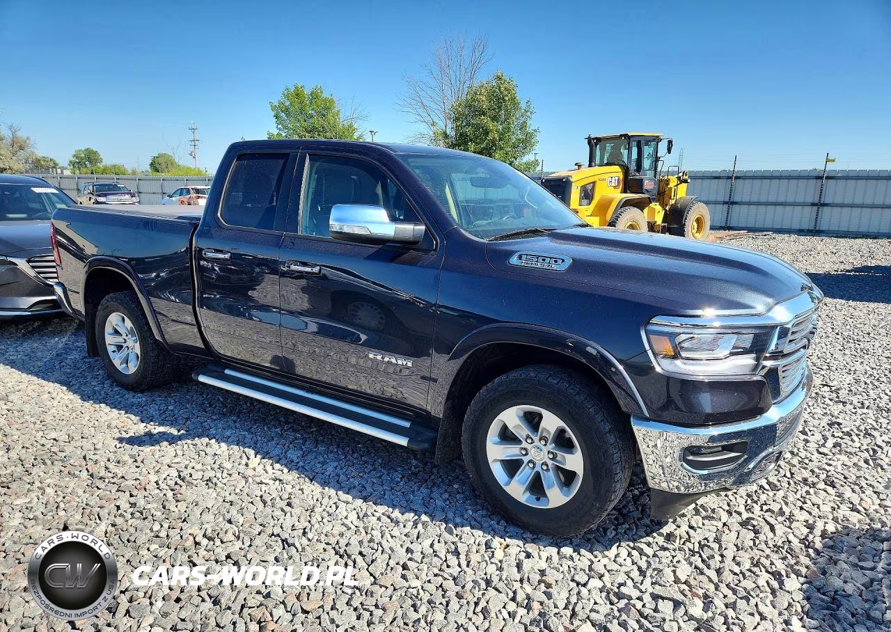 2019 Ram 1500 Laramie VIN:1C6SRFDT7KN865826 - 4