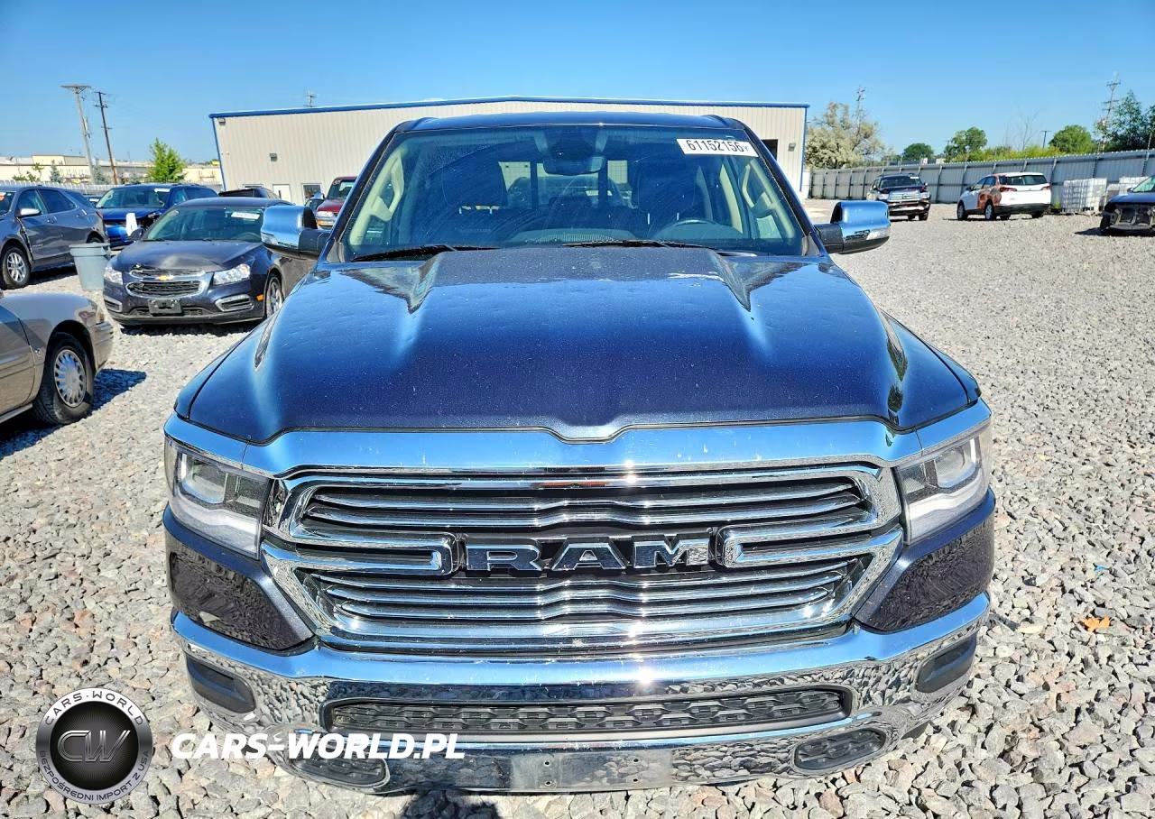 2019 Ram 1500 Laramie VIN:1C6SRFDT7KN865826 - 5