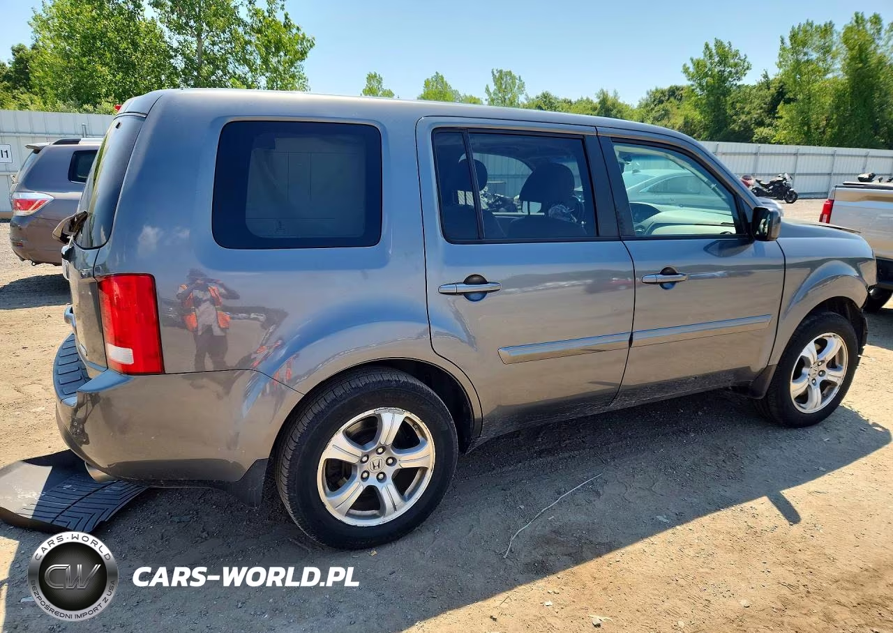 2013 Honda Pilot Exln VIN:5FNYF4H78DB041588 - 3