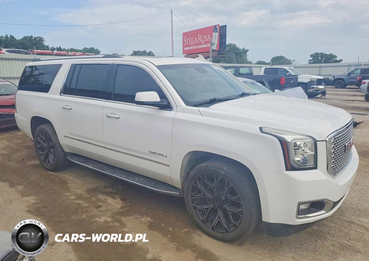 2017 GMC Yukon Xl Denali VIN:1GKS2HKJ0HR255878 - 4