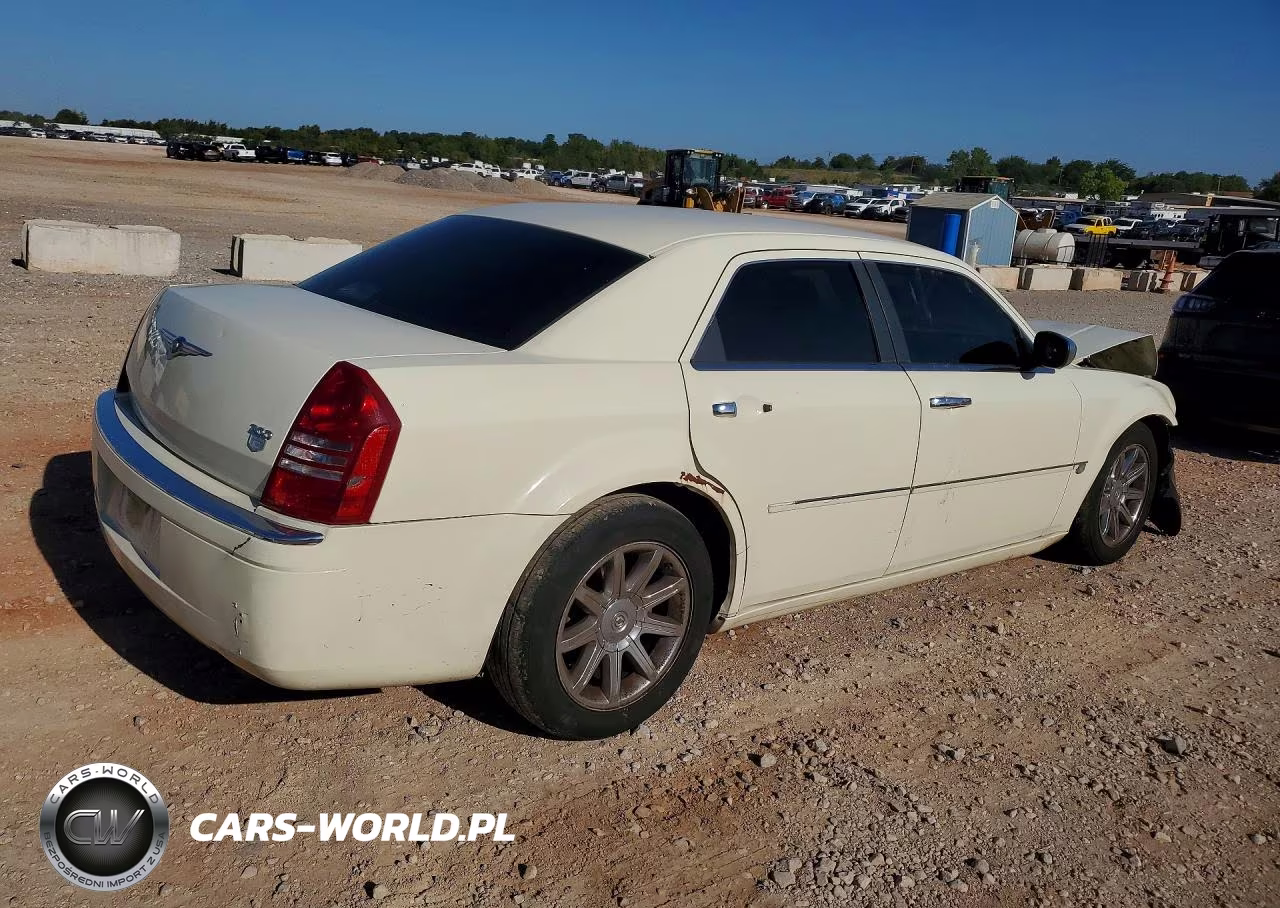2005 Chrysler 300C VIN:2C3JA63H35H572175 - 3