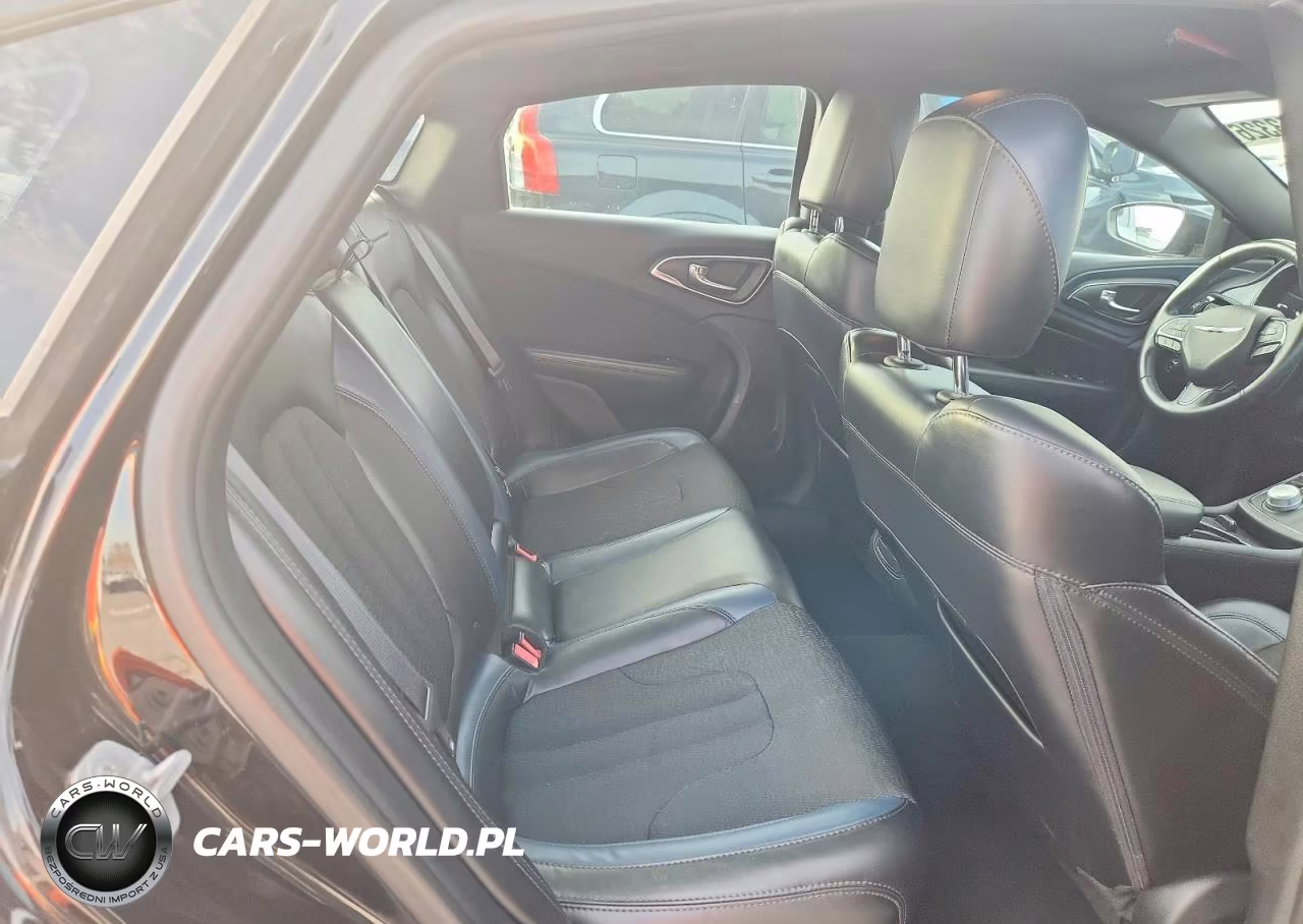 2015 Chrysler 200 VIN:1C3CCCBG8FN572949 - 10