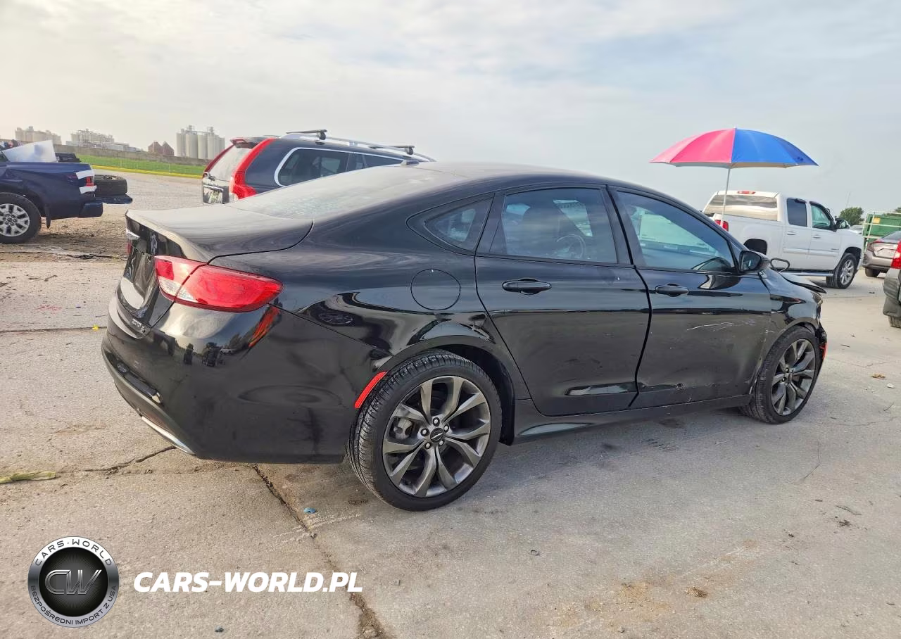 2015 Chrysler 200 VIN:1C3CCCBG8FN572949 - 3