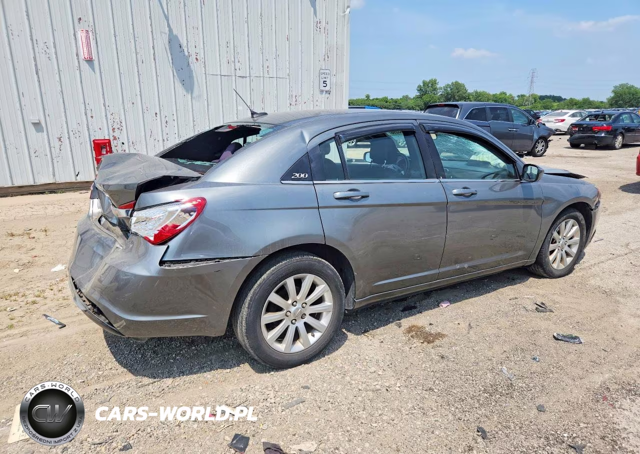 2012 Chrysler 200 Touring VIN:1C3CCBBB0CN198136 - 3