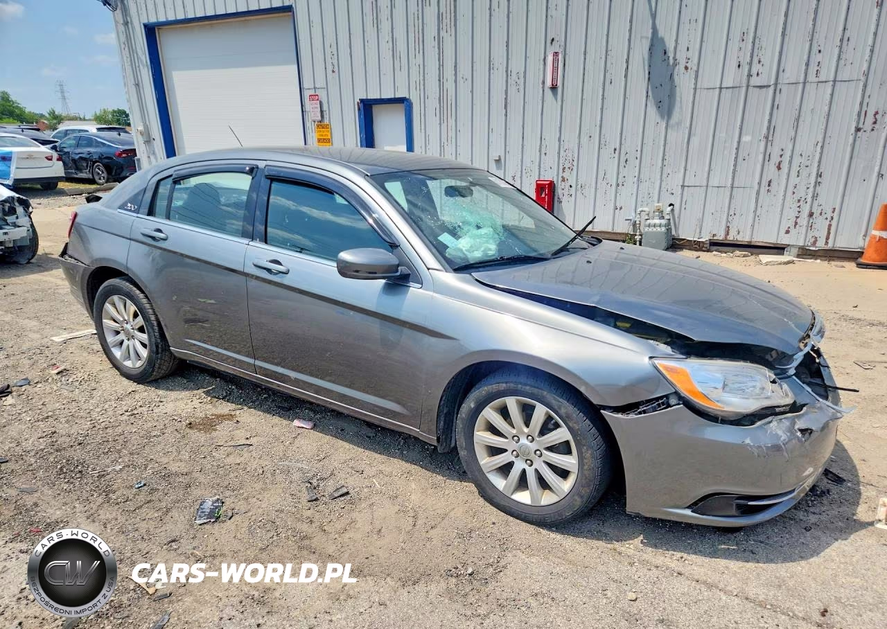 2012 Chrysler 200 Touring VIN:1C3CCBBB0CN198136 - 4