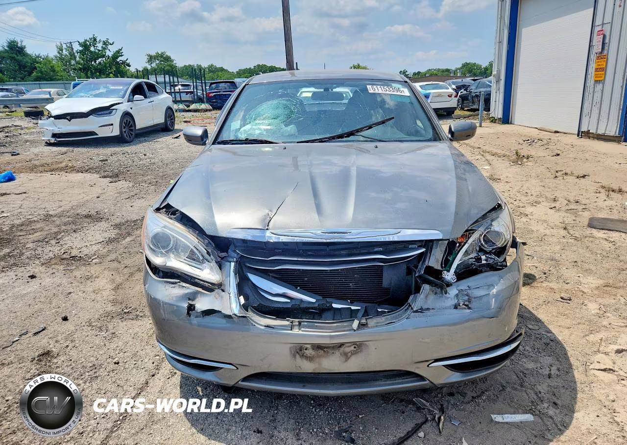 2012 Chrysler 200 Touring VIN:1C3CCBBB0CN198136 - 5