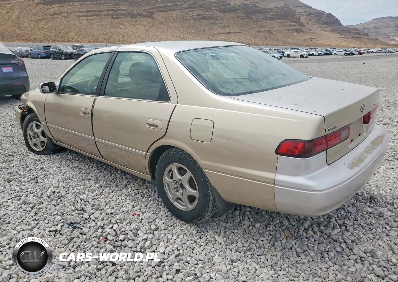 1999 Toyota Camry Xle VIN:JT2BG28K8X0284101 - 2