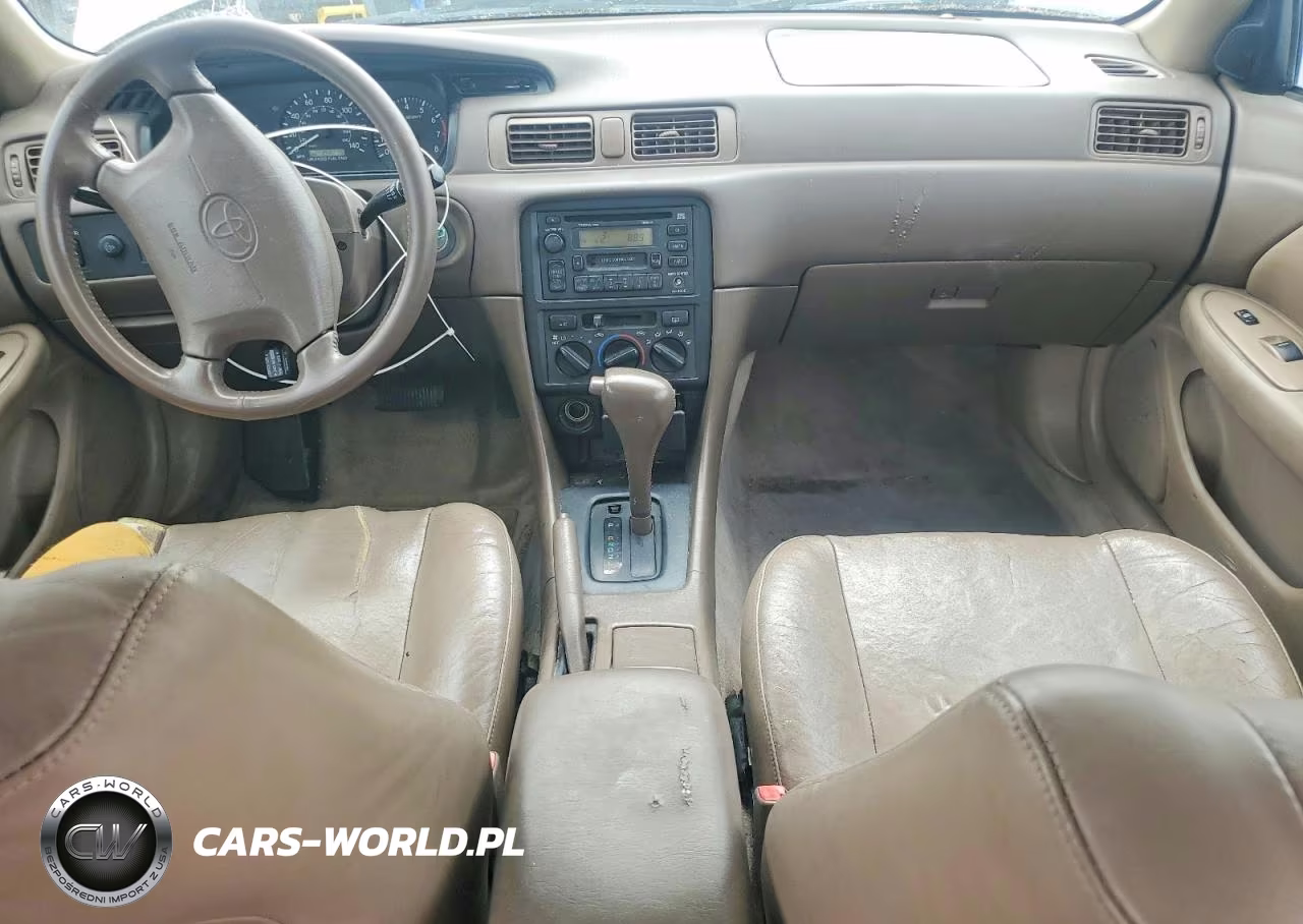 1999 Toyota Camry Xle VIN:JT2BG28K8X0284101 - 8