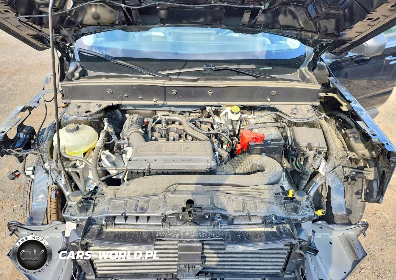 2025 Ford Bronco Sport Outer Banks VIN:3FMCR9CN5SRF02256 - 12
