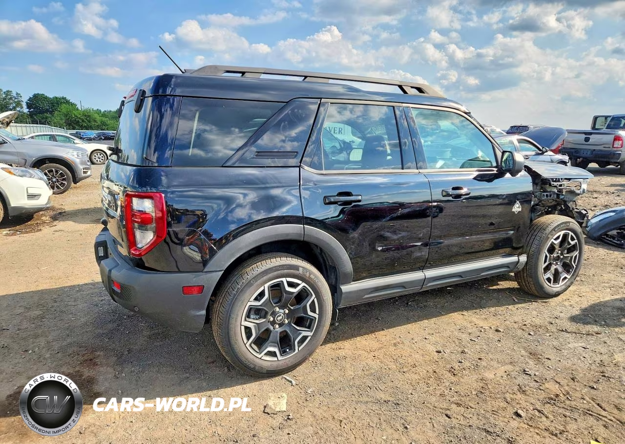 2025 Ford Bronco Sport Outer Banks VIN:3FMCR9CN5SRF02256 - 3