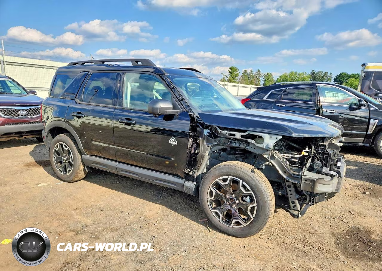 2025 Ford Bronco Sport Outer Banks VIN:3FMCR9CN5SRF02256 - 4