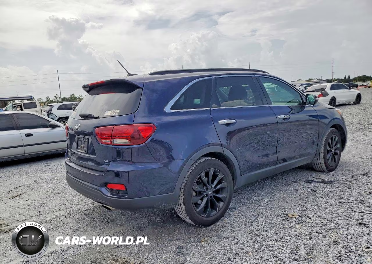 2020 Kia Sorento S VIN:5XYPG4A57LG697435 - 3