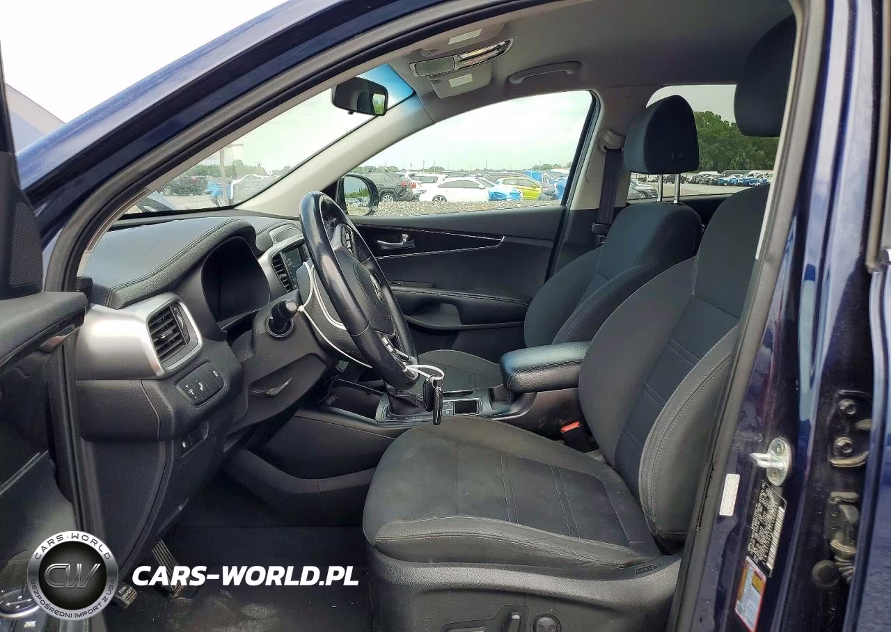 2020 Kia Sorento S VIN:5XYPG4A57LG697435 - 7