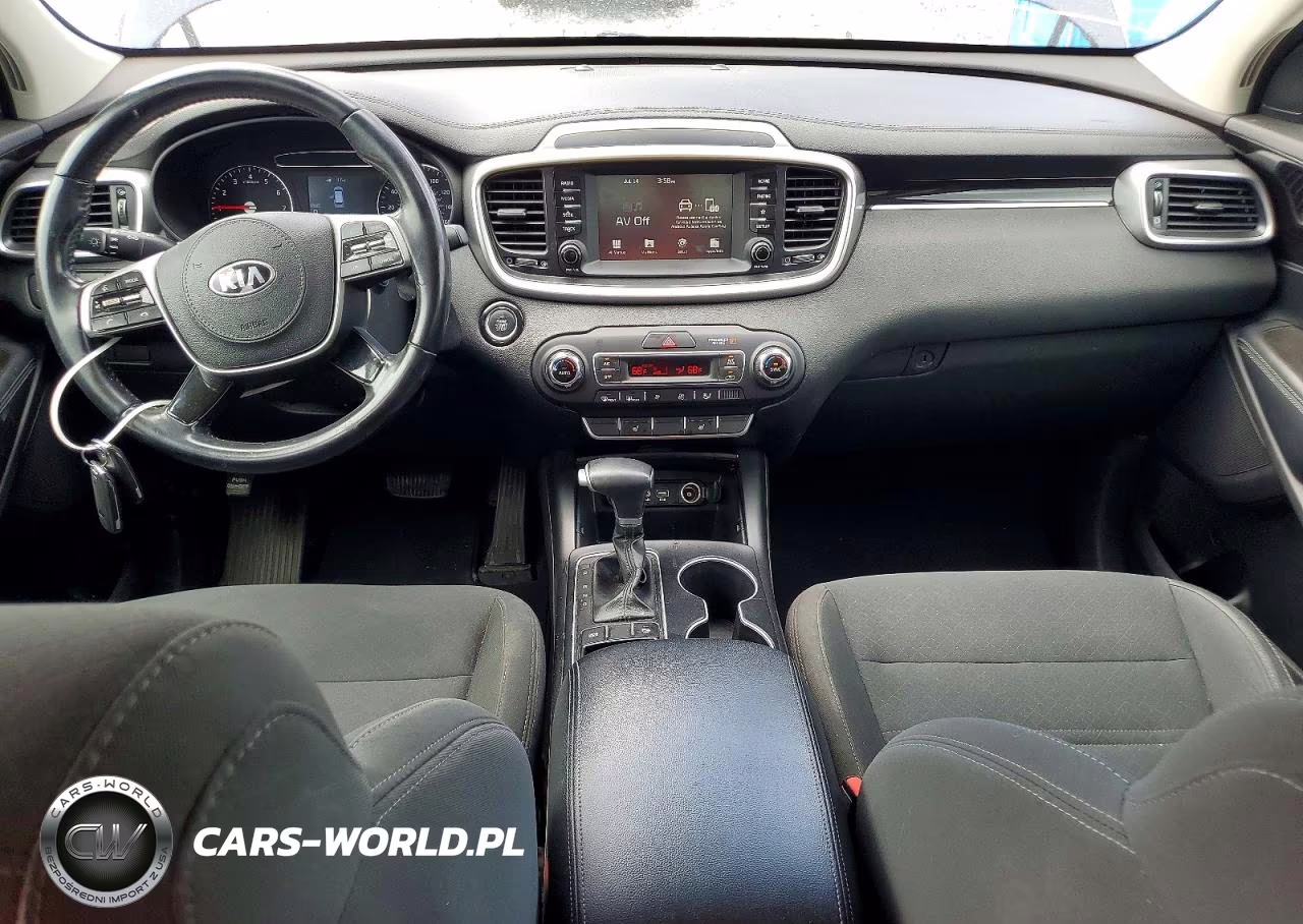 2020 Kia Sorento S VIN:5XYPG4A57LG697435 - 8