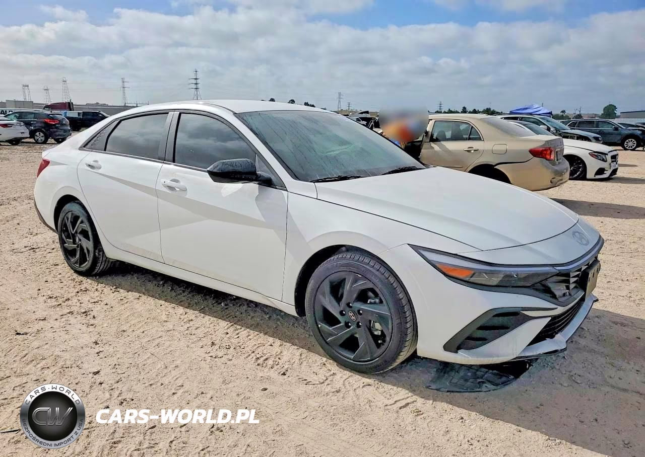 2026 Hyundai Elantra Sel Sport VIN:KMHLM4DG0TU100012 - 4