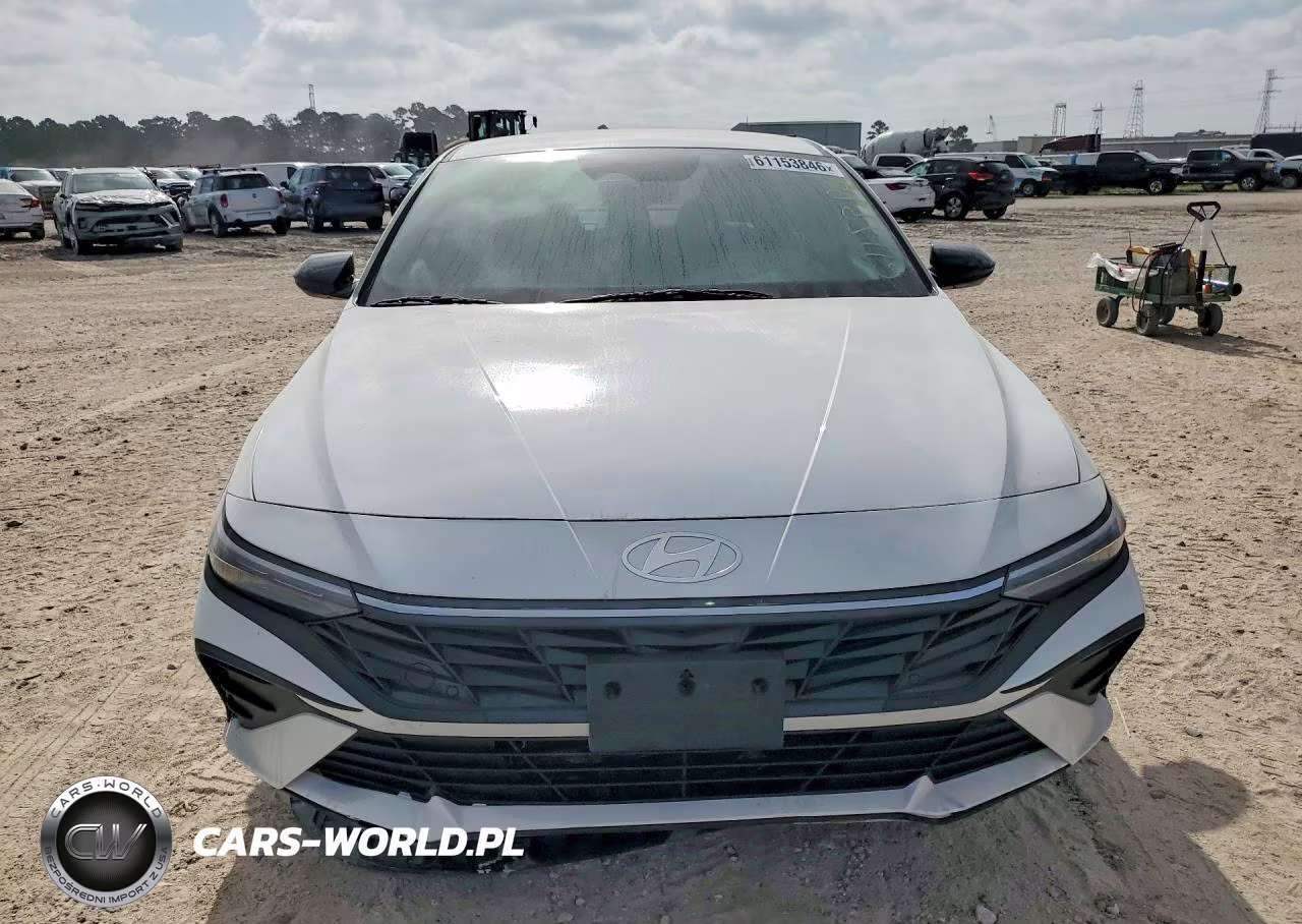 2026 Hyundai Elantra Sel Sport VIN:KMHLM4DG0TU100012 - 5