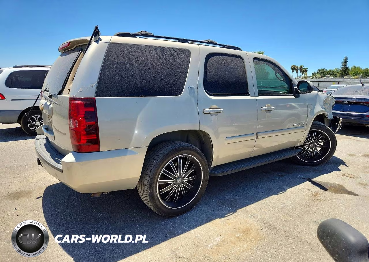 2007 Chevrolet Tahoe C1500 VIN:1GNFC13097R201864 - 3